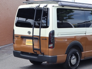 ハイエースバンキャンプ　アウトドア　レジャー　４ＷＤ　ＳＵＶ