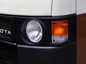 ハイエースバンキャンプ　アウトドア　レジャー　４ＷＤ　ＳＵＶ