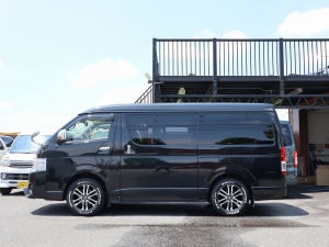 ハイエースワゴンキャンプ　アウトドア　レジャー　４ＷＤ　ＳＵＶ