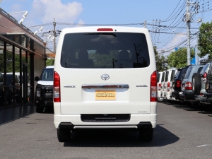 ハイエースバンキャンプ　アウトドア　レジャー　４ＷＤ　ＳＵＶ