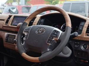 ハイエースバンキャンプ　アウトドア　レジャー　４ＷＤ　ＳＵＶ