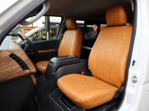 ハイエースバンキャンプ　アウトドア　レジャー　４ＷＤ　ＳＵＶ