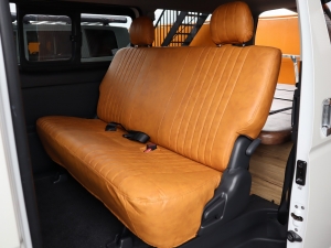 ハイエースバンキャンプ　アウトドア　レジャー　４ＷＤ　ＳＵＶ