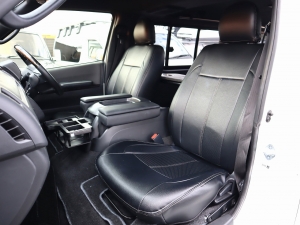 ハイエースバンキャンプ　アウトドア　レジャー　４ＷＤ　ＳＵＶ