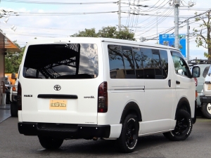ハイエースバンキャンプ　アウトドア　レジャー　４ＷＤ　ＳＵＶ