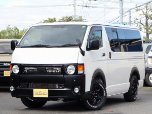 ハイエースバンキャンプ　アウトドア　レジャー　４ＷＤ　ＳＵＶ