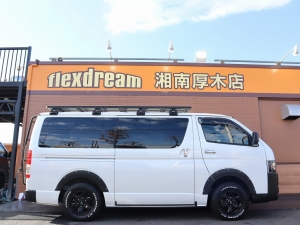 ハイエースバンアウトドア　キャンプ　車中泊　バンライフ　１BOX　ベッド　キャンピングカー