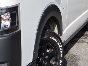 ハイエースバンアウトドア　キャンプ　車中泊　バンライフ　１BOX　ベッド　キャンピングカー