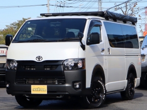 ハイエースバンアウトドア　キャンプ　車中泊　バンライフ　１BOX　ベッド　キャンピングカー