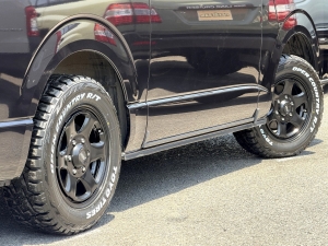 ハイエースバンアウトドア　キャンプ　車中泊　バンライフ　4WD　ベッド　キャンピングカー