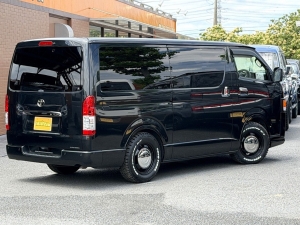 ハイエースバンアウトドア　キャンプ　車中泊　バンライフ　１BOX　ベッド　キャンピングカー