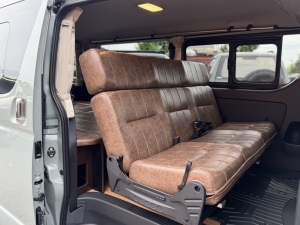 ハイエースバンキャンプ　アウトドア　レジャー　４ＷＤ　ＳＵＶ