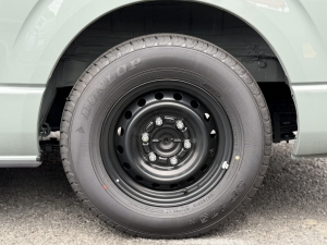 ハイエースバンキャンプ　アウトドア　レジャー　４ＷＤ　ＳＵＶ