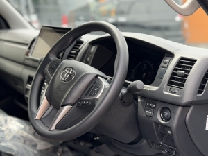 ハイエースバンキャンプ　アウトドア　レジャー　４ＷＤ　ＳＵＶ