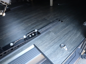 ハイエースバンアウトドア　キャンプ　車中泊　バンライフ　１BOX　ベッド　キャンピングカー
