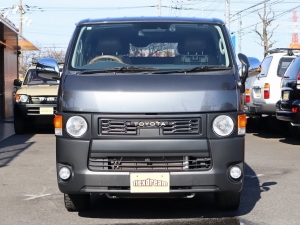 ハイエースバンアウトドア　キャンプ　車中泊　バンライフ　１BOX　ベッド　キャンピングカー