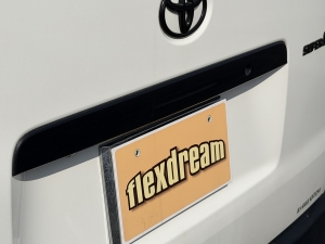ハイエースバンアウトドア　キャンプ　車中泊　ベッド