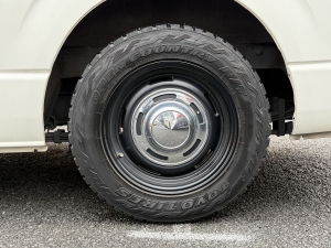 ハイエースバンアウトドア　キャンプ　車中泊　ベッド