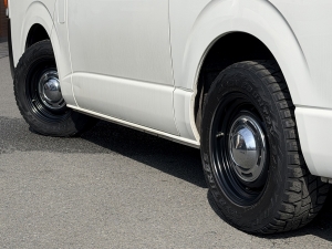 ハイエースバンアウトドア　キャンプ　車中泊　ベッド