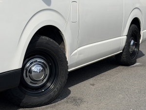 ハイエースバンアウトドア　キャンプ　車中泊　ベッド