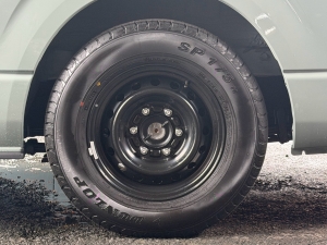 ハイエースバンキャンプ　アウトドア　レジャー　４ＷＤ　ＳＵＶ
