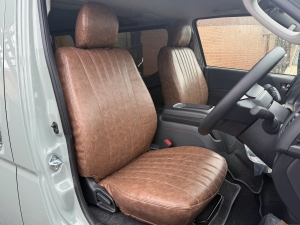 ハイエースバンキャンプ　アウトドア　レジャー　４ＷＤ　ＳＵＶ