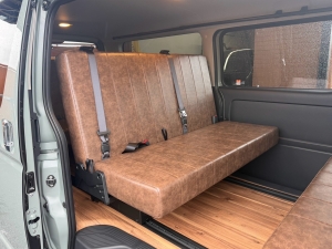 ハイエースバンキャンプ　アウトドア　レジャー　４ＷＤ　ＳＵＶ