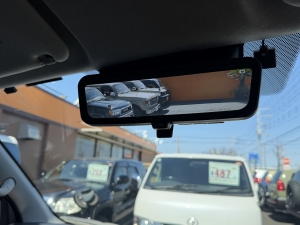 ハイエースバンアウトドア　キャンプ　車中泊　バンライフ　１BOX　ベッド　キャンピングカー