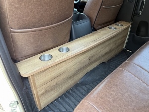 ハイエースバンアウトドア　キャンプ　車中泊　バンライフ　１BOX　ベッド　キャンピングカー