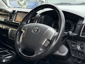 ハイエースバンキャンプ　アウトドア　レジャー　2ＷＤ　ＳＵＶ
