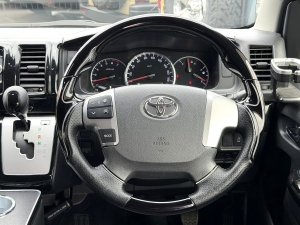 ハイエースバンバッドフェイス　ローダウン　2WD　車中泊