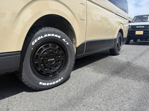 ハイエースバンアウトドア　キャンプ　車中泊　バンライフ　１BOX　ベッド　キャンピングカー