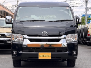 ハイエースワゴンアウトドア　キャンプ　車中泊　ベッド　キャンピングカー