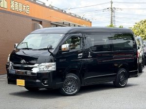 ハイエースワゴンアウトドア　キャンプ　車中泊　ベッド　キャンピングカー