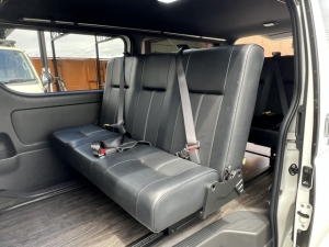ハイエースバンキャンプ　アウトドア　レジャー　ＳＵＶ
