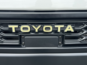 ハイエースバンキャンプ　アウトドア　レジャー　ＳＵＶ