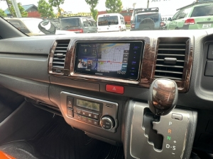 ハイエースバンキャンプ　アウトドア　レジャー　ＳＵＶ