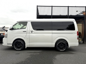 ハイエースワゴンキャンピングカー　アウトドア　2ＷＤ