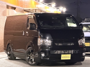 ハイエースＶ アウトドア　キャンプ　車中泊　バンライフ　１BOX　ベッド　キャンピングカー