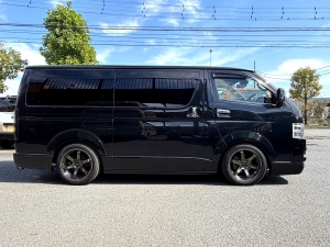 ハイエースバンアウトドア　キャンプ　車中泊　バンライフ　１BOX　ベッド　キャンピングカー