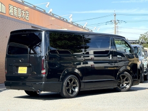 ハイエースバンアウトドア　キャンプ　車中泊　バンライフ　１BOX　ベッド　キャンピングカー