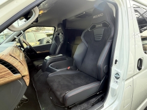 ハイエースワゴンキャンピングカー　アウトドア　レジャー　４ＷＤ　ＳＵＶ