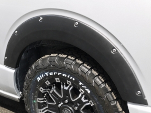 ハイエースワゴン新型　シーケンシャル　６速ＡＴ　ワゴン