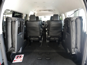 ハイエースワゴントヨタ車体　特別仕様　ファインテック　