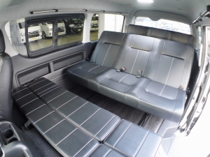 ハイエースワゴン4型新車　10人乗６AT　４ＷＤ
