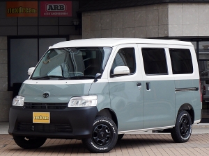 タウンエースアウトドア　キャンプ　車中泊　バンライフ　１BOX　ベッド　キャンピングカー