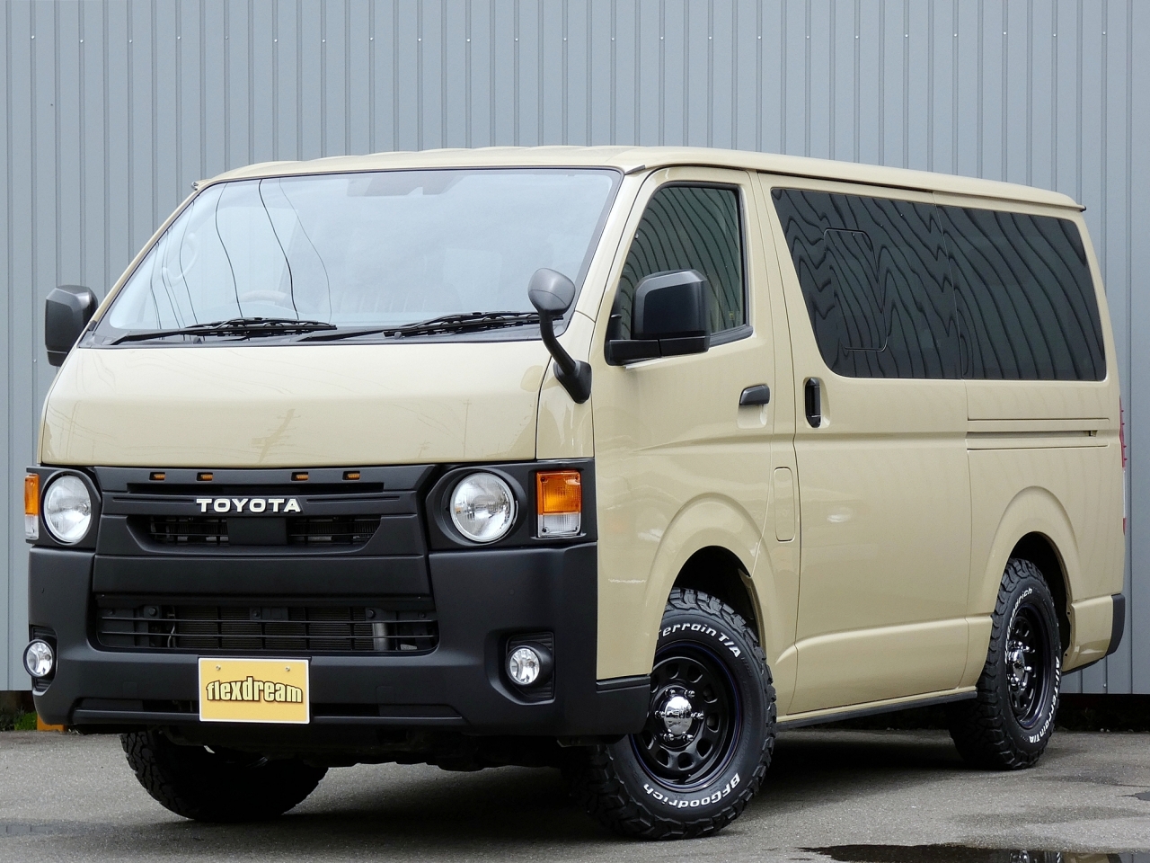 ハイエースバン　４ＷＤ