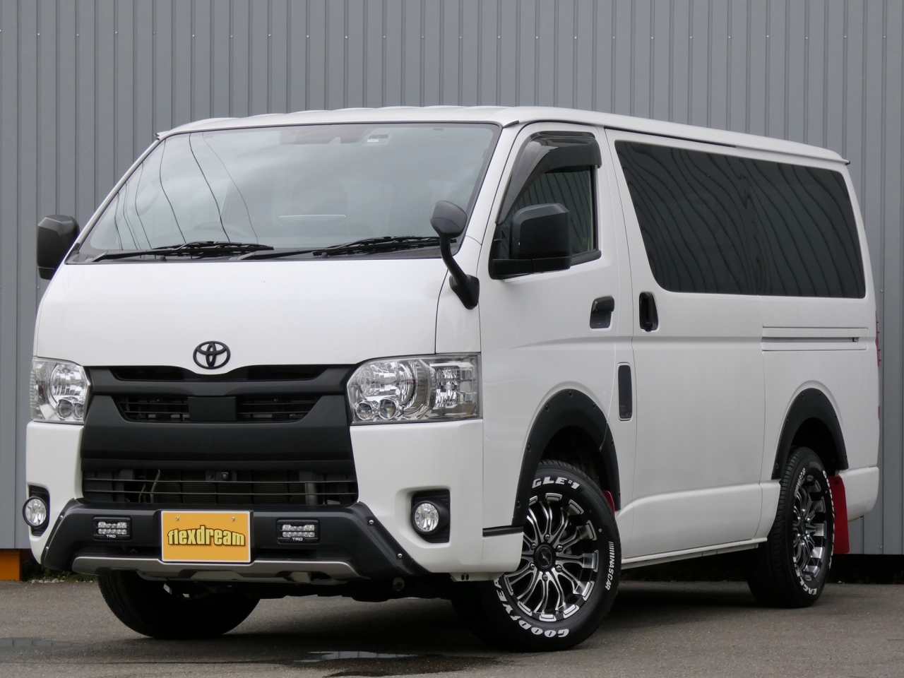 ハイエースバン　４ＷＤ