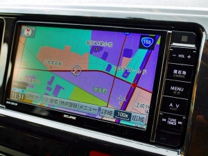 ハイエースワゴンワゴン　内装架装　FD－BOX　シートアレンジ