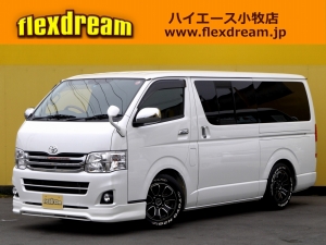 ハイエースバンMRT　ベッドキット　床張り